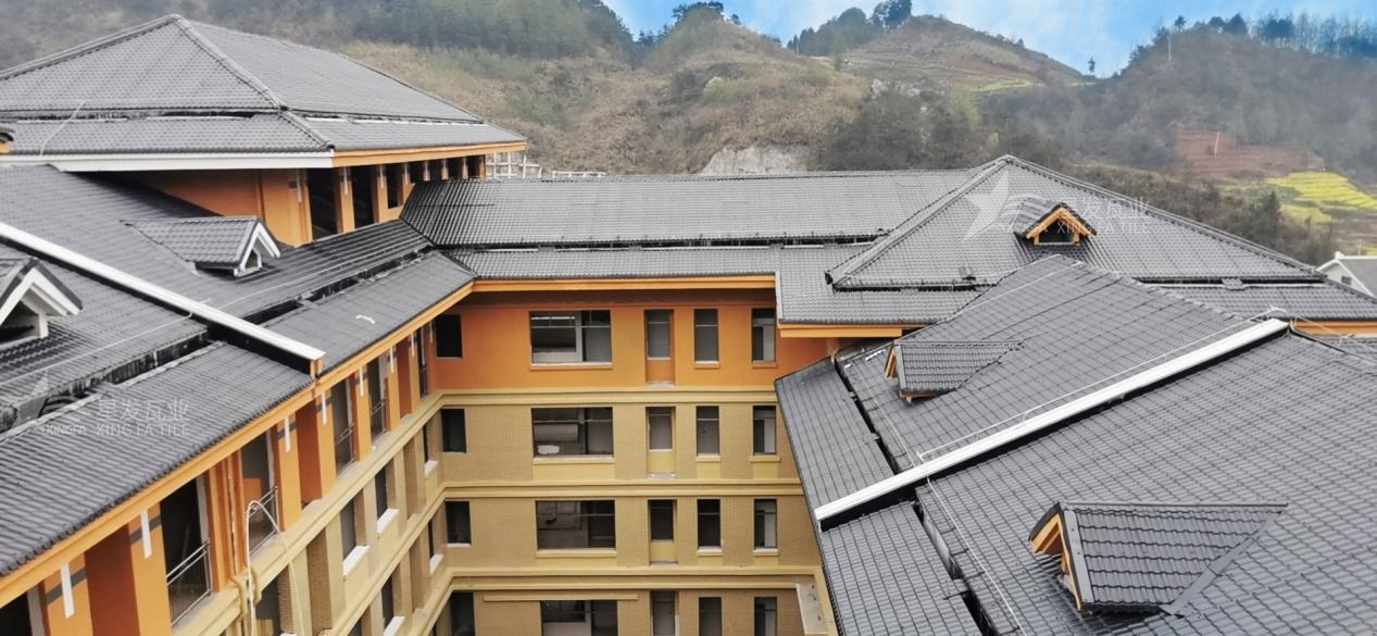 廈門合成樹脂瓦：為舒適住宅生活提供優(yōu)異隔音效果